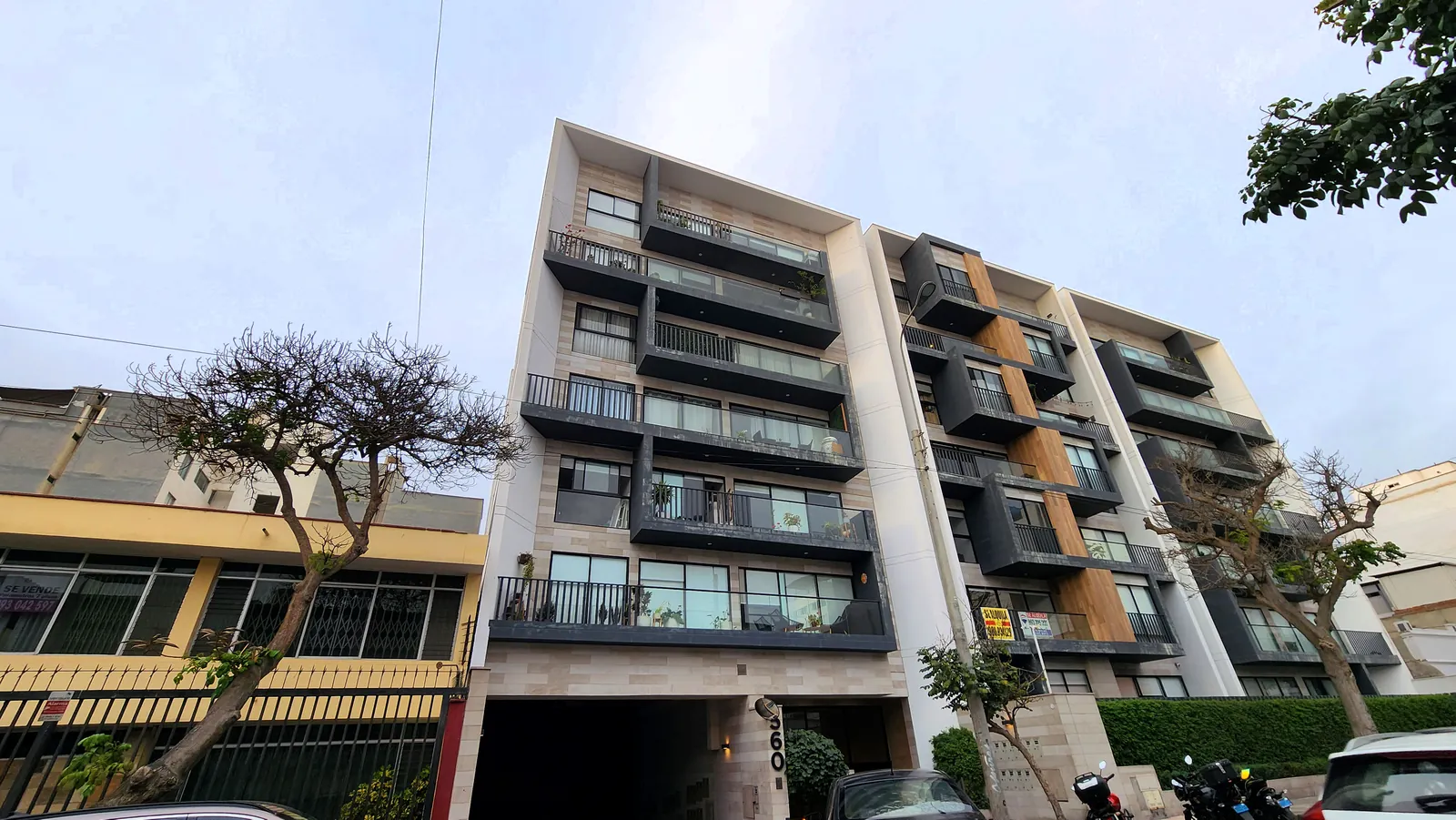 La fachada — Departamento en Miraflores, Calle Piura